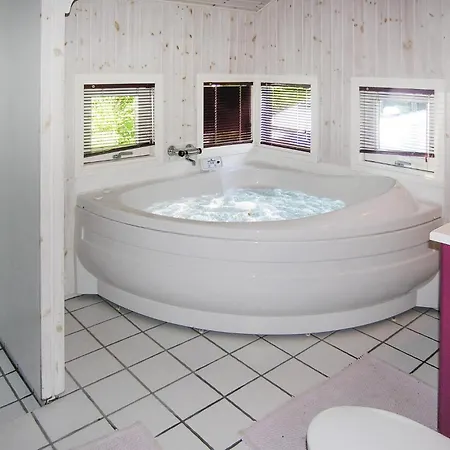 34 With Hot Tub Хамбл