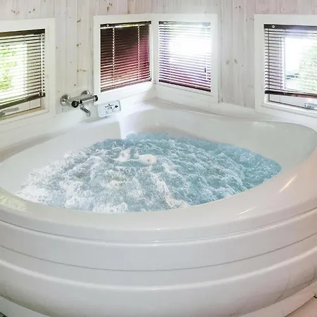 34 With Hot Tub