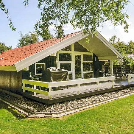 34 With Hot Tub Nordenbro Vesteregn