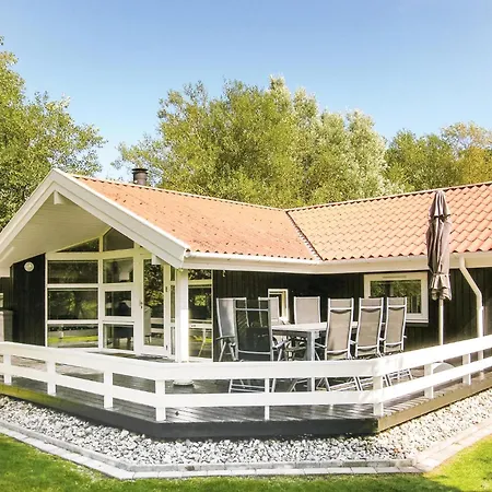 Nyaraló 34 With Hot Tub *